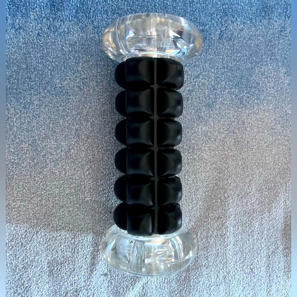 Trigger point foot roller